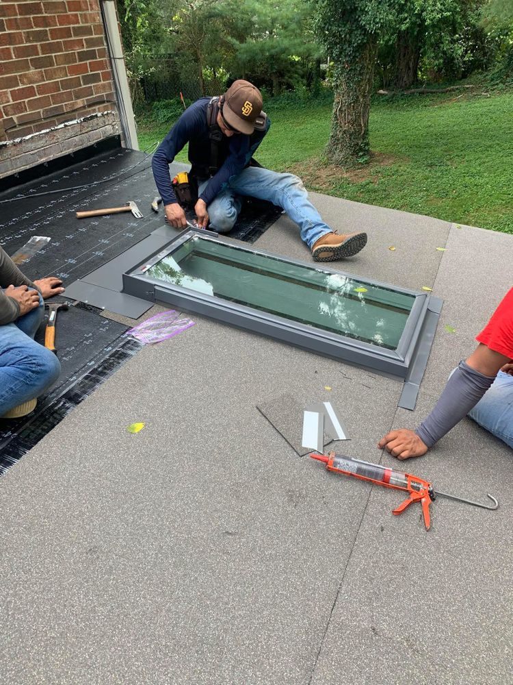 Roofing for Primetime Roofing  in Winchester, KY