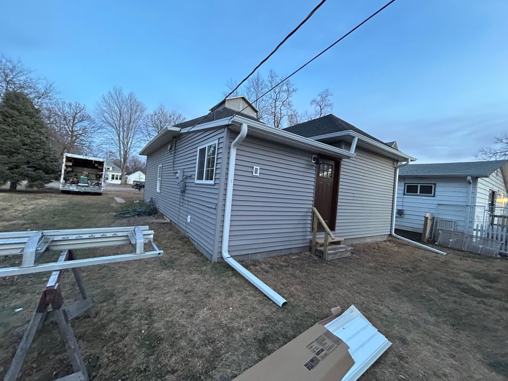 All Photos for The Gutter Man Seamless in Lexington, NE