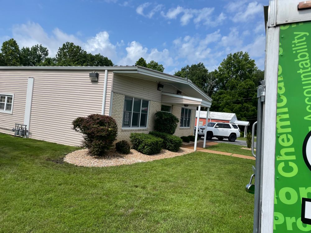 Landscaping for Bailey’s Lawn Care & Dirt Service in Murray, KY