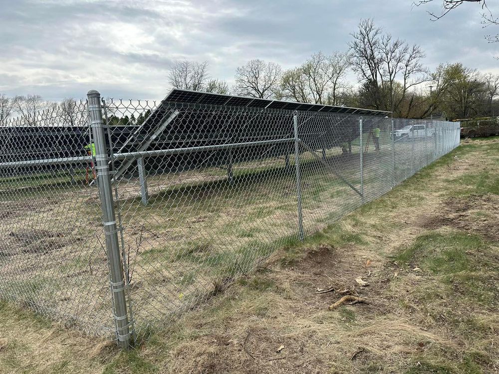 Fence Installation for Illinois Fence & outdoor co. in Kewanee, Illinois