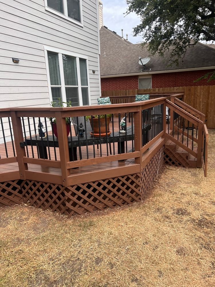 Decks for L.P. Contractors in San Antonio, Texas