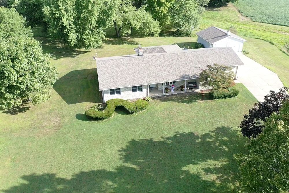 Natural Stone Hardscape for Youngstown Lawn & Patio Design in Canfield, OH