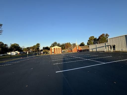 Asphalt Sealcoating for Clear Choice Asphalt Services  in Paducah, KY