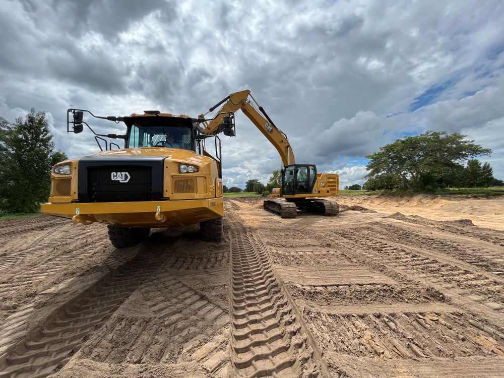 All Photos for South Lake Loader Service in Minneola, FL