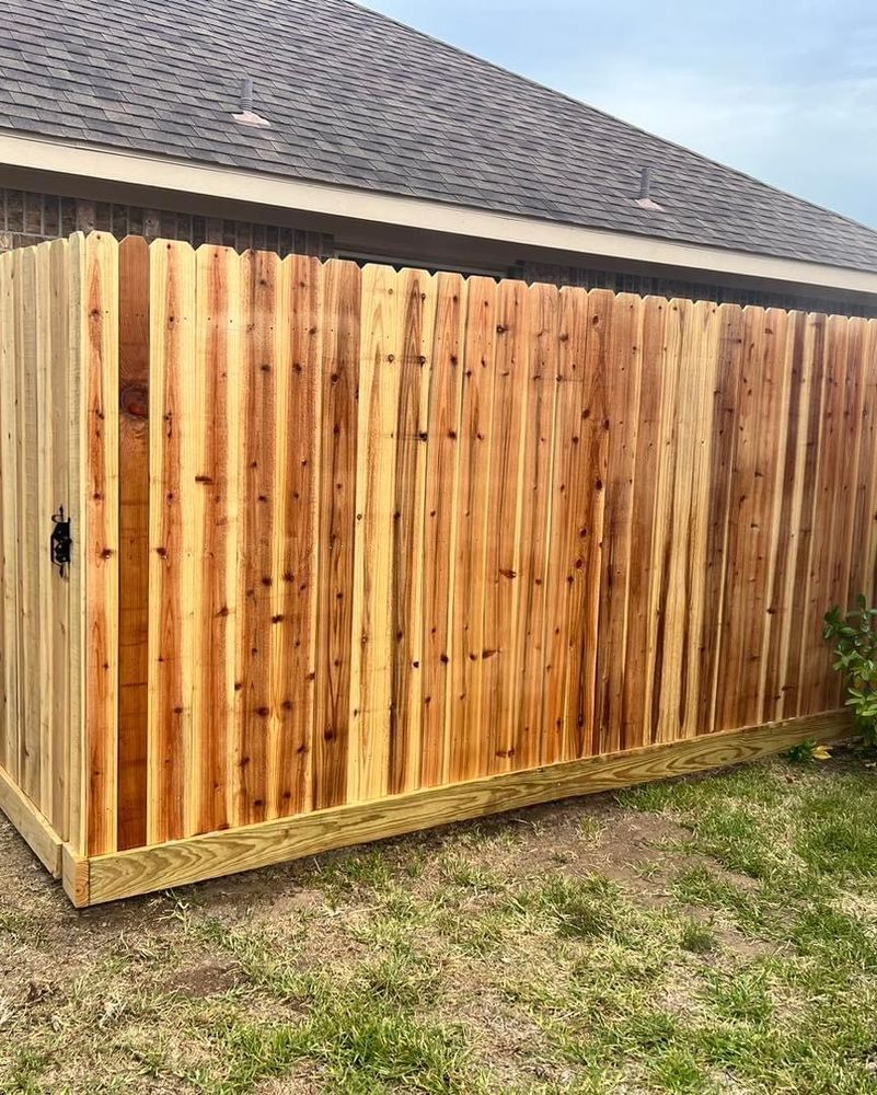 Privacy 3 Rail Cedar Fencing for Pride Of Texas Fence Company in Brookshire, TX