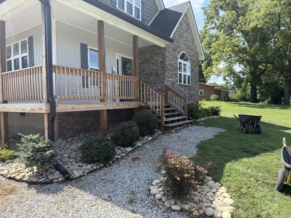 All Photos for Lafollette Mulch, Stone and Lawn Care in La Follette, TN