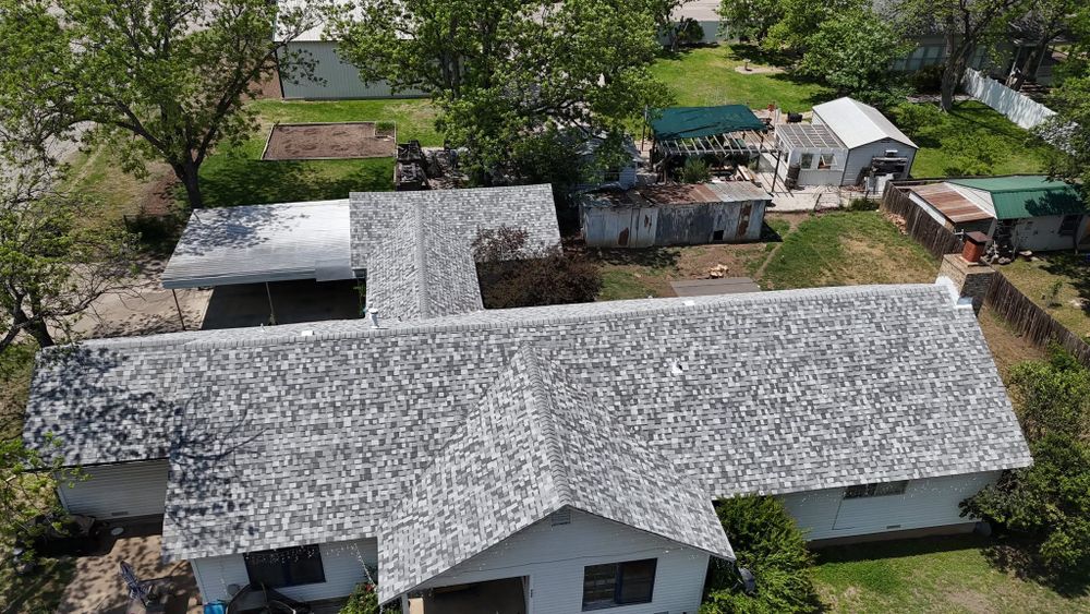 Shingle Roofs  for Barcenas Roofing & Remodeling in San Saba, TX