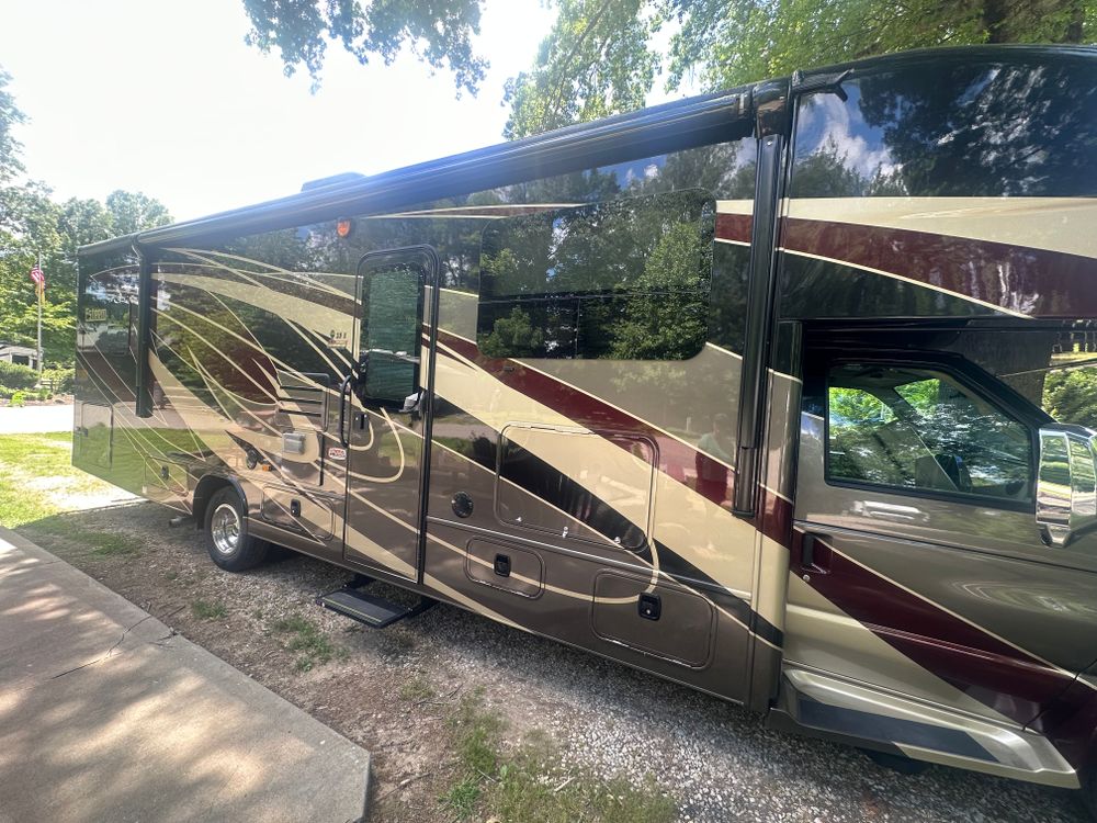 Camper washes  for 5 Star Hot Wash Services in Ashland, KY