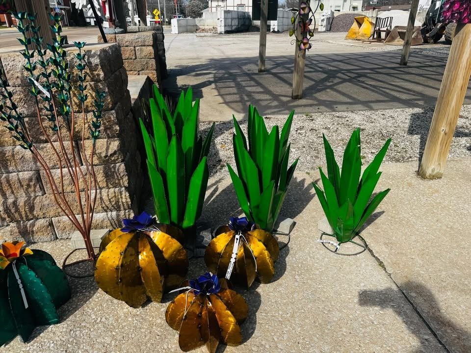 All Photos for Mayfield Landscaping in Staunton, IL