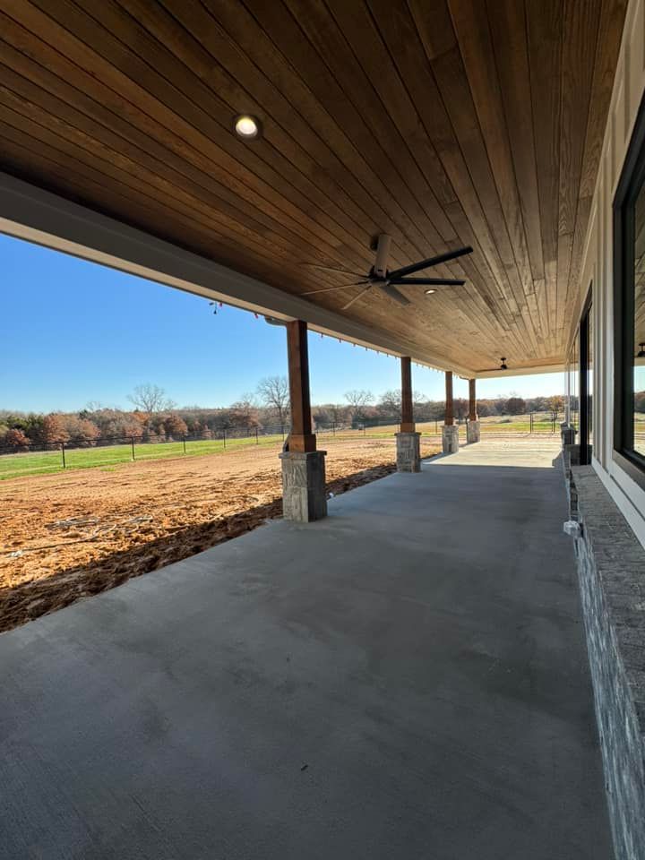 Custom Homes for Tailor Made Custom Homes in Collinsville, TX