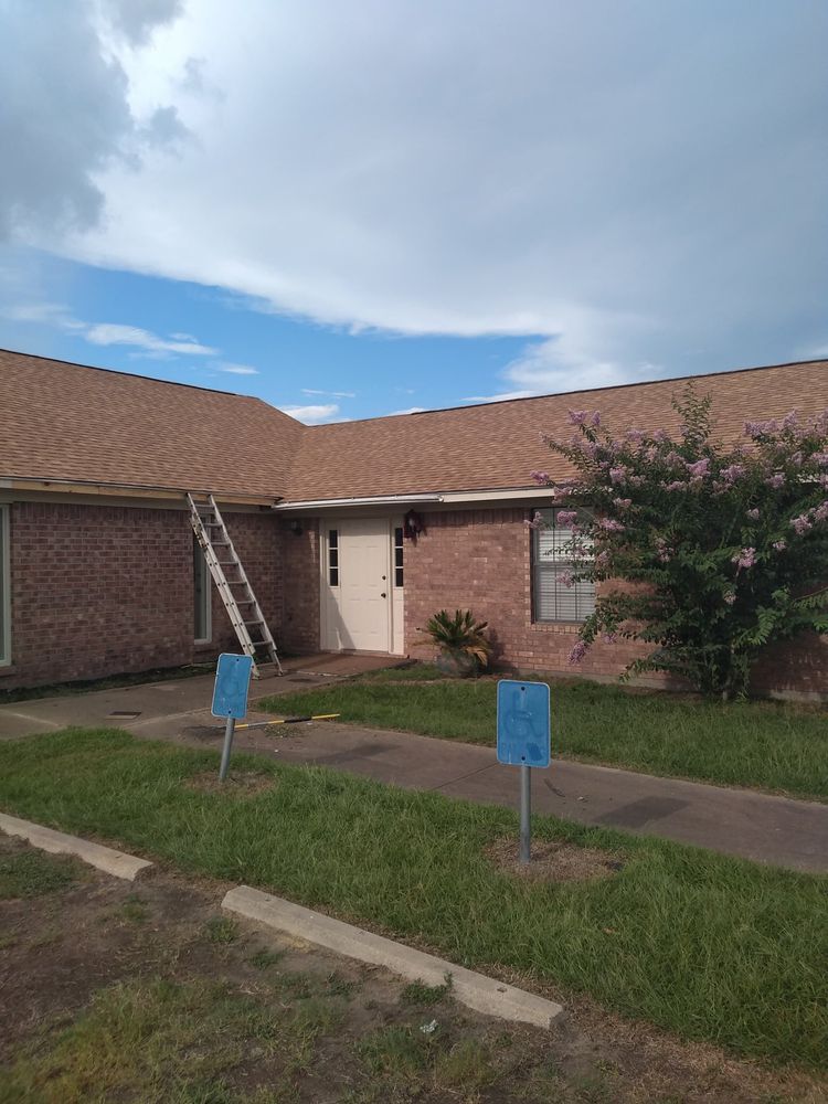 Our New Roof Construction service offers expert roofing installation, ensuring durable and weather-resistant protection for your home. Trust our skilled team to deliver quality craftsmanship and reliable results tailored to your needs. for Forrest White Roofing in Pollok, TX