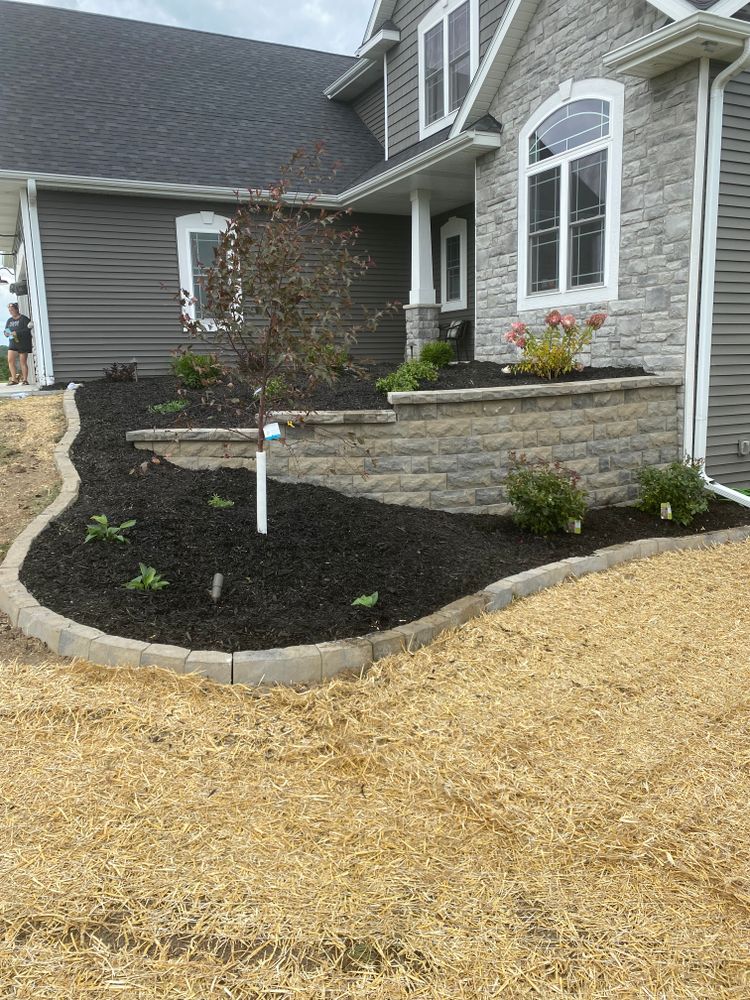 Landscaping for Paradise Lawnscapes in West Bend, WI