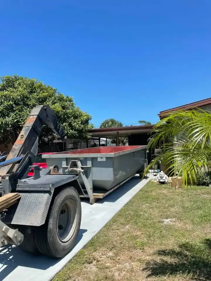 Dumpsters for Brevard Dumpsters in Palm Bay, FL