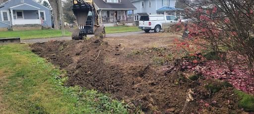 All Photos for Admiring Landscapes in Lancaster, OH