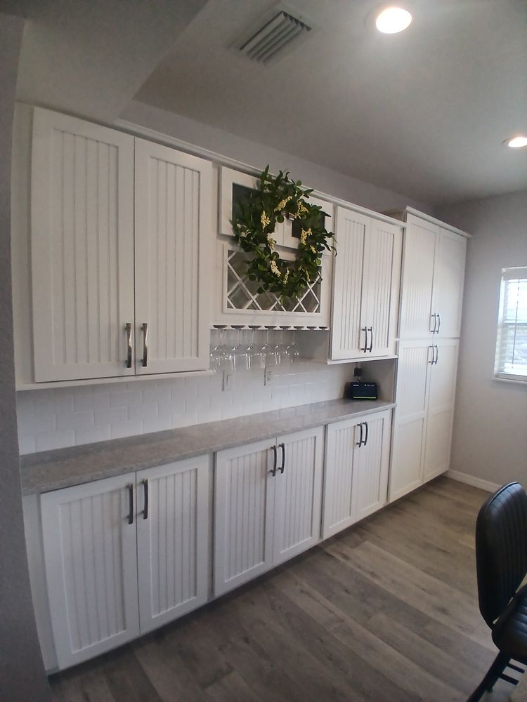 Revitalize your kitchen and cabinets with our installation and refinishing services, bringing a fresh look to your home. Transform outdated spaces into modern, stylish areas that reflect your personal taste. for The Pro's Painting and Handyman Services in Haines CIty, FL