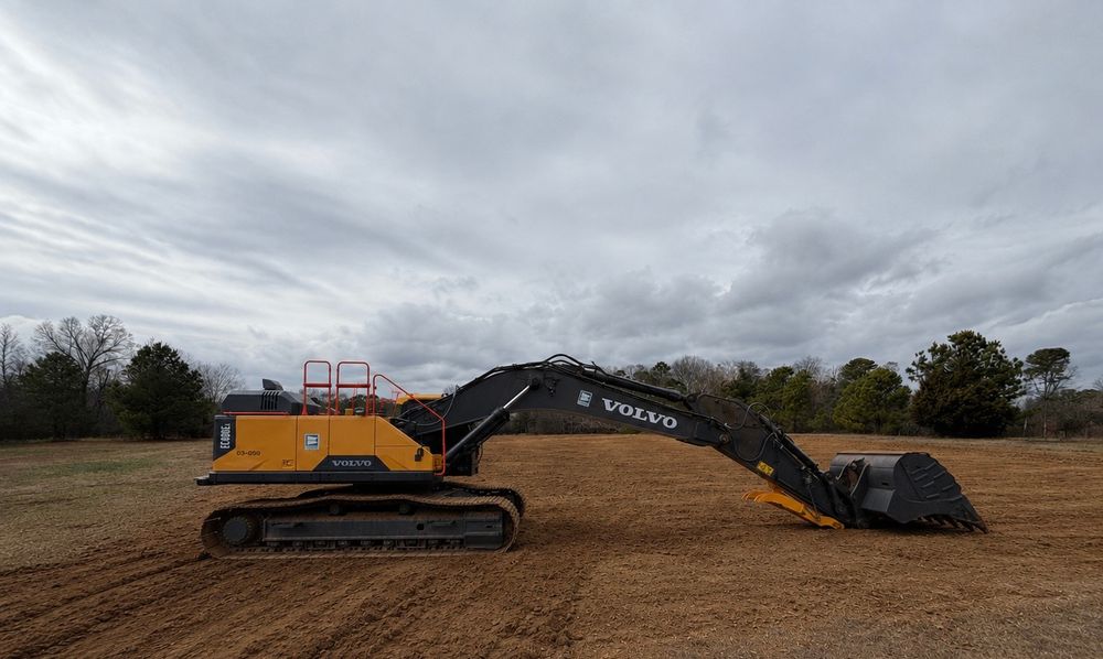 Discover the full potential of your property with our site excavation services, expertly designed to precisely prepare sites for construction and any future builds. for Collins Constructors in Fyffe, AL