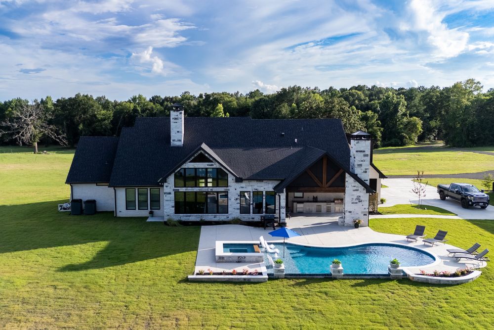 All Photos for Neely Construction & Design LLC in Chandler, TX