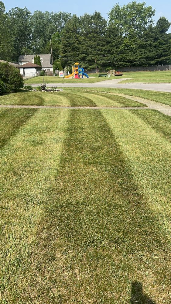 All Photos for Sargent's Lawn and Property Maintenance LLC in Lambertville, MI