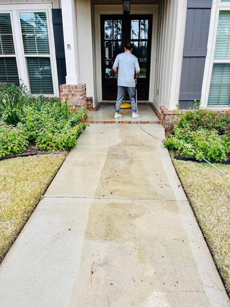 All Photos for All-Star Lawn Care & Soft Washing in Mobile, AL