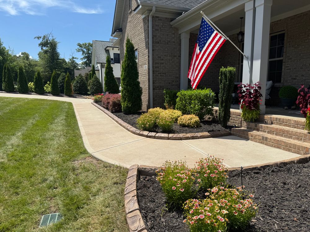 Landscape Curbing and Border systems  for Streamline Borders in Indian trail, NC