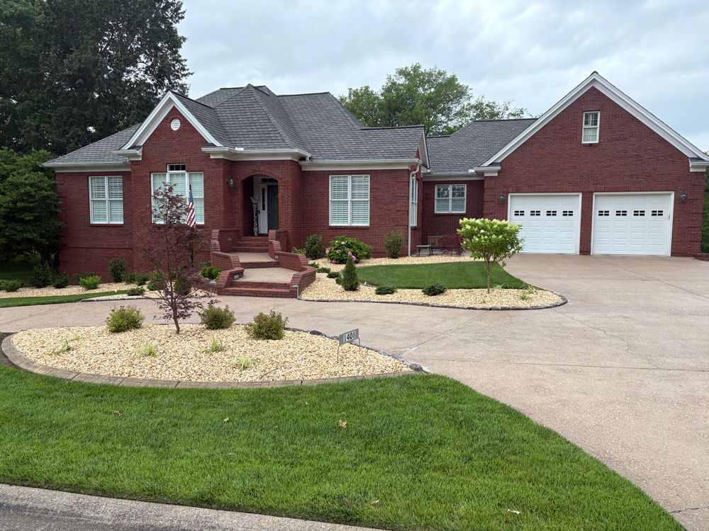 All Photos for Bailey’s Lawn Care & Dirt Service in Murray, KY