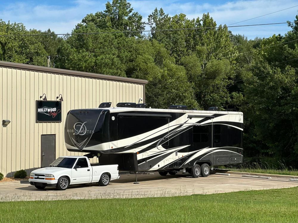 RVs and Boats for Hollywood Detail in Northport , AL
