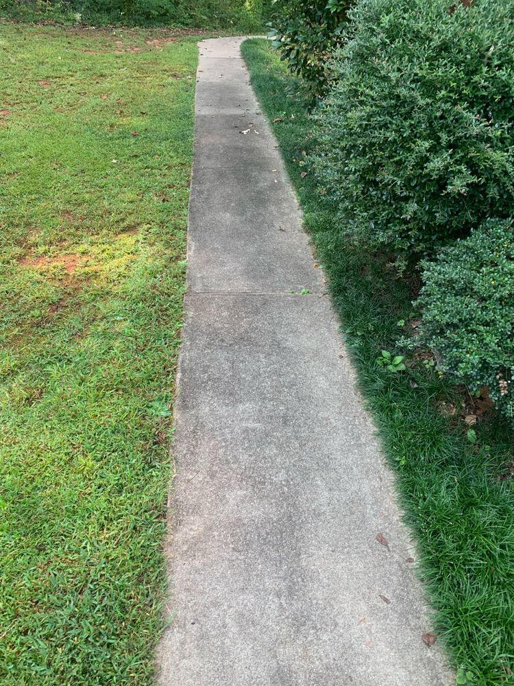 Concrete cleaning for JB Applewhite's Pressure Washing in Anderson, SC