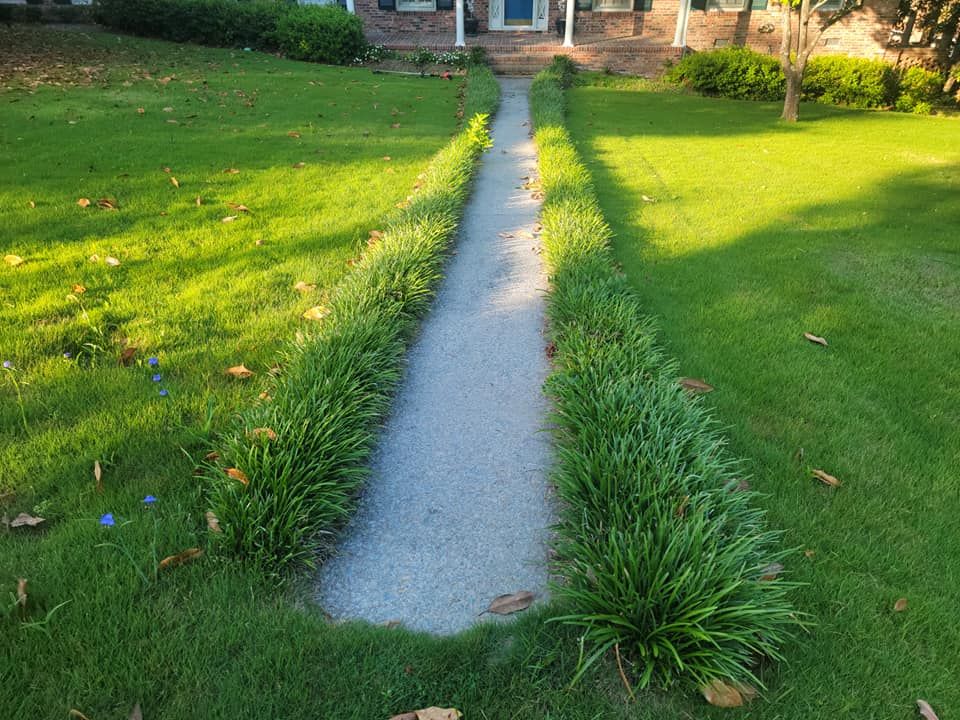 Lawn Care for 1 Man Does It Lawn Service in Columbia, SC