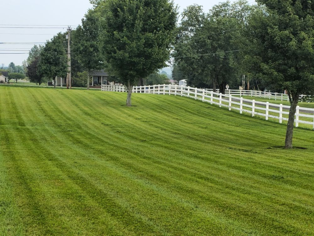 Lawn Care for Lawnscapers TN in White House, TN