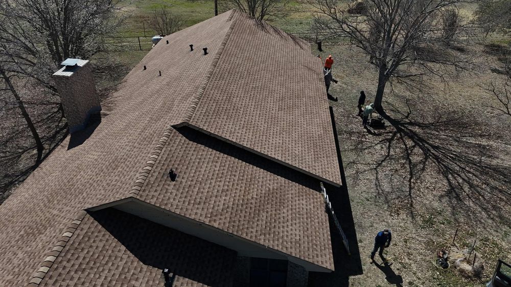 Shingle Roofs  for Barcenas Roofing & Remodeling in San Saba, TX