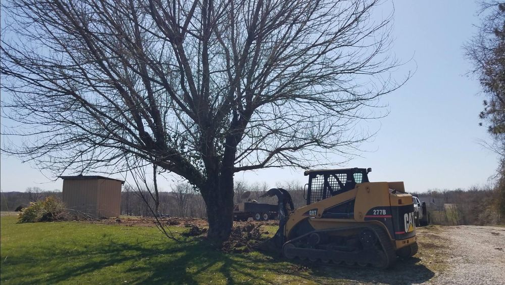 All Photos for Admiring Landscapes in Lancaster, OH