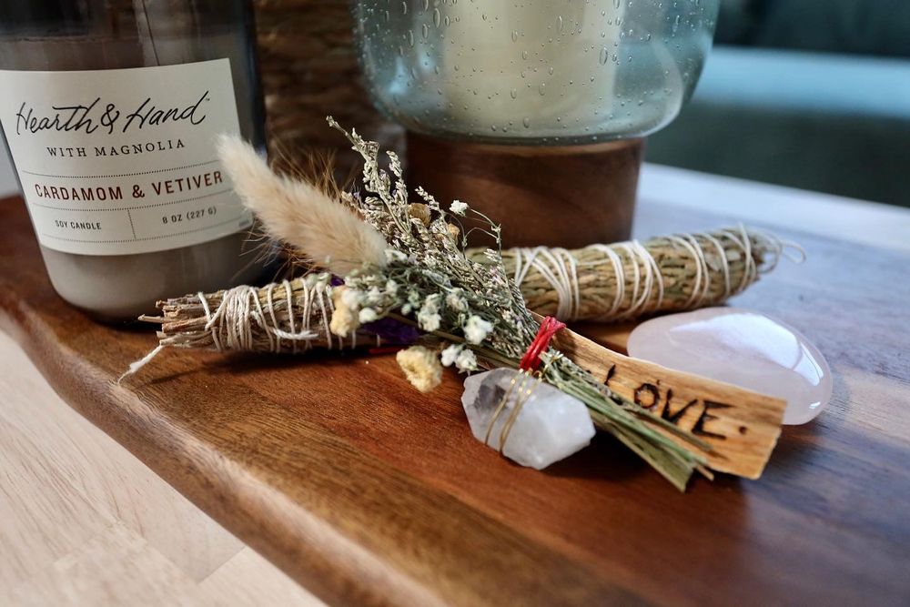 2018 Keystone Passport 2510RB for Mauka to Makai RV Renovations in Los Angeles, CA