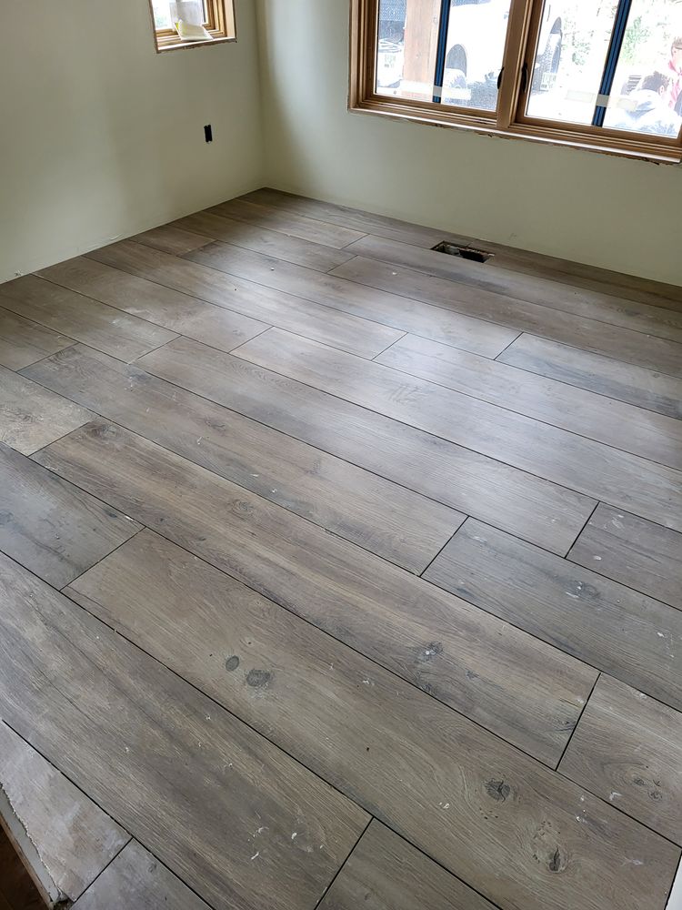 Floors  for Tip Top Tile in Idaho Falls, ID