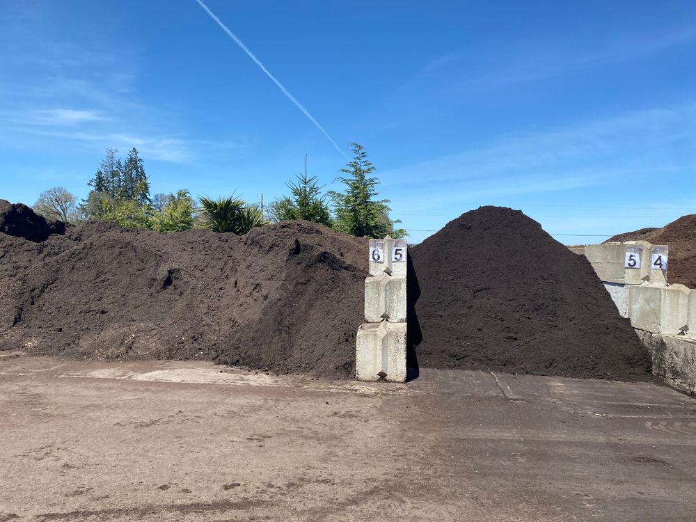 Our Landscape Supply Delivery service ensures prompt and reliable delivery of high-quality materials, supporting both residential projects and large-scale commercial landscaping needs for a seamless transformation of your outdoor spaces. for Handy Hands Landscape in Corvallis, OR