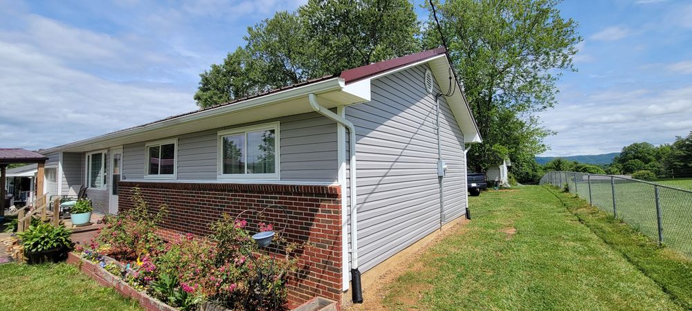 All Photos for Middle Man Construction in Fall Branch, TN
