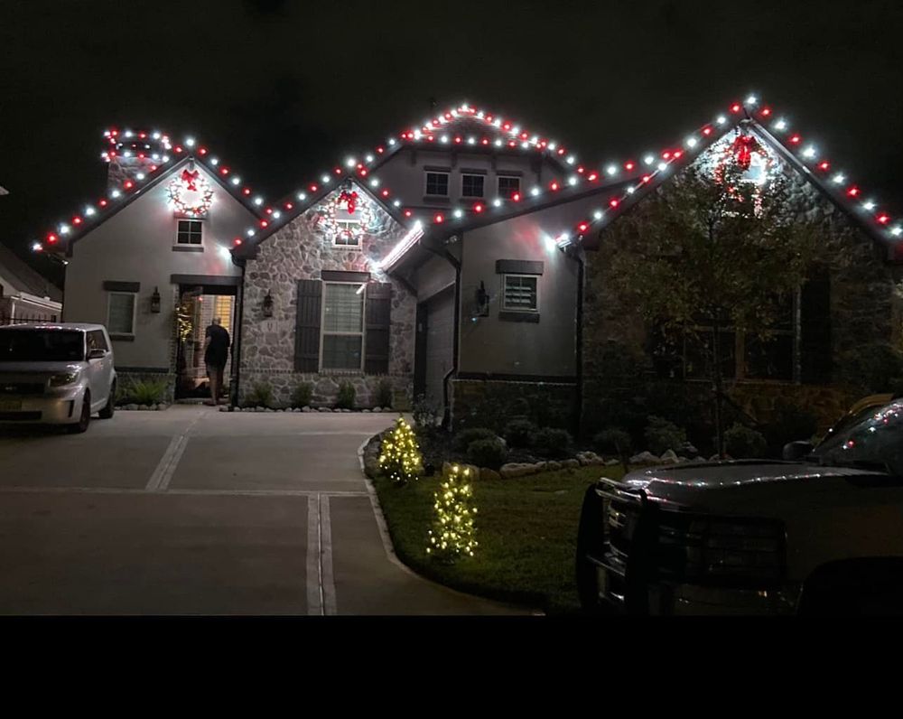 Christmas Lights for Cuernavaca Landscaping in Spring, TX