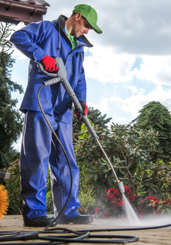 AquaFusion Power Wash LLC team in Pasadena, TX - people or person