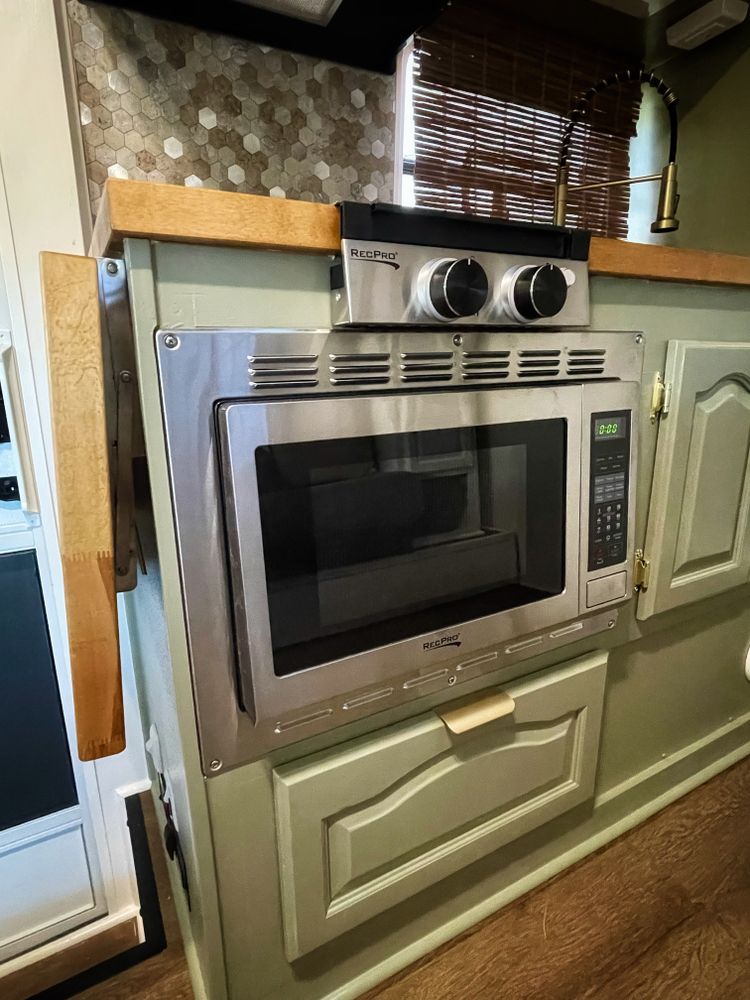 All Photos for Mauka to Makai RV Renovations in Los Angeles, CA