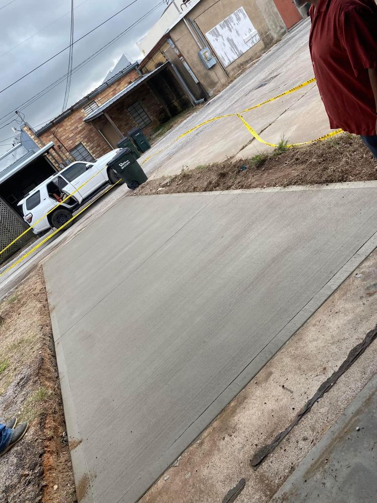 Revitalize your home with our professional concrete services. From driveways and walkways to patios and foundations, we deliver durable, high-quality solutions to enhance your property's aesthetic appeal and functionality. for Central America Concrete Works in Eaglelake, TX