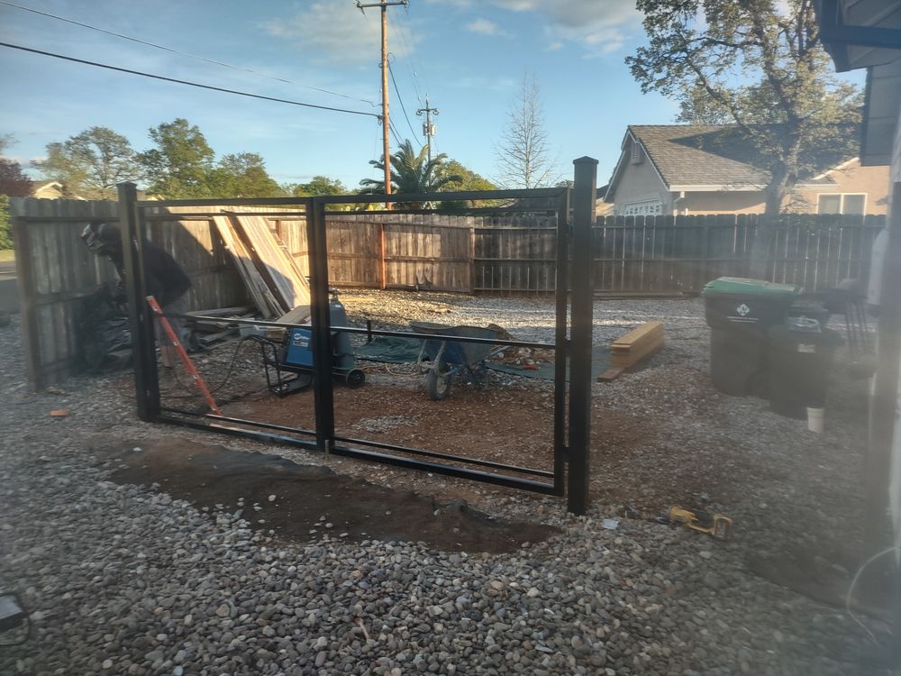 Fencing for Austin LoBue Construction in Cottonwood, CA