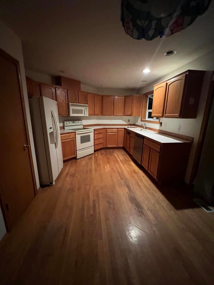 Airbnb Cleaning for Clean2Shine, LLC in Federal Way, WA