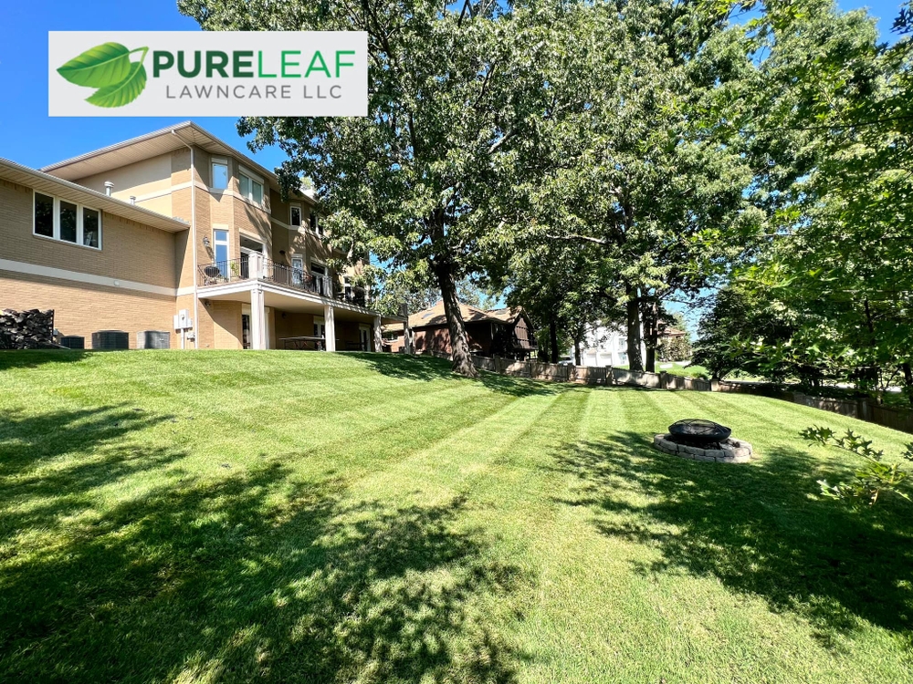 Lawn Care for Pureleaf Lawncare LLC in Lowell, AR