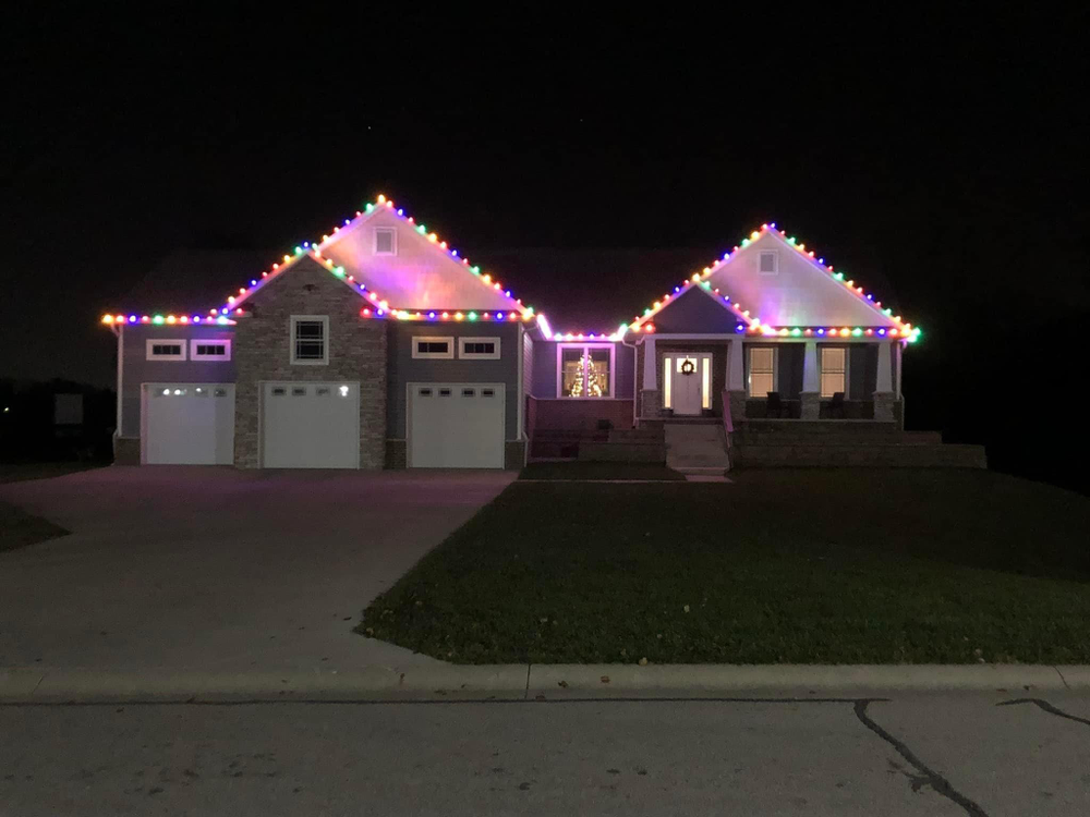 Residential Christmas Light Installation for Indiana Christmas Light Installers	 in Eaton, IN