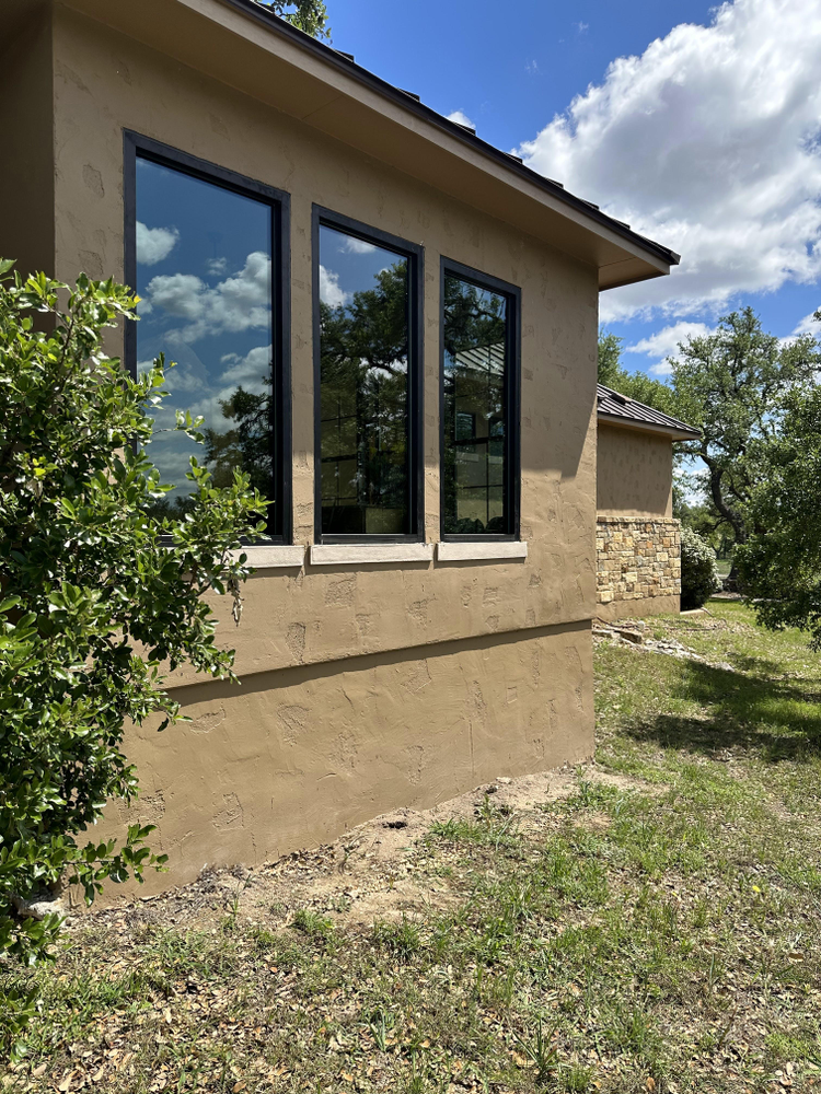 Residential Window Cleaning for Patriot Window Cleaning LLC in Canyon Lake, TX