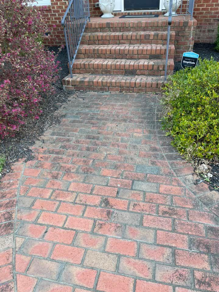 Home Softwash for Sabre's Edge Pressure Washing in Greenville, NC