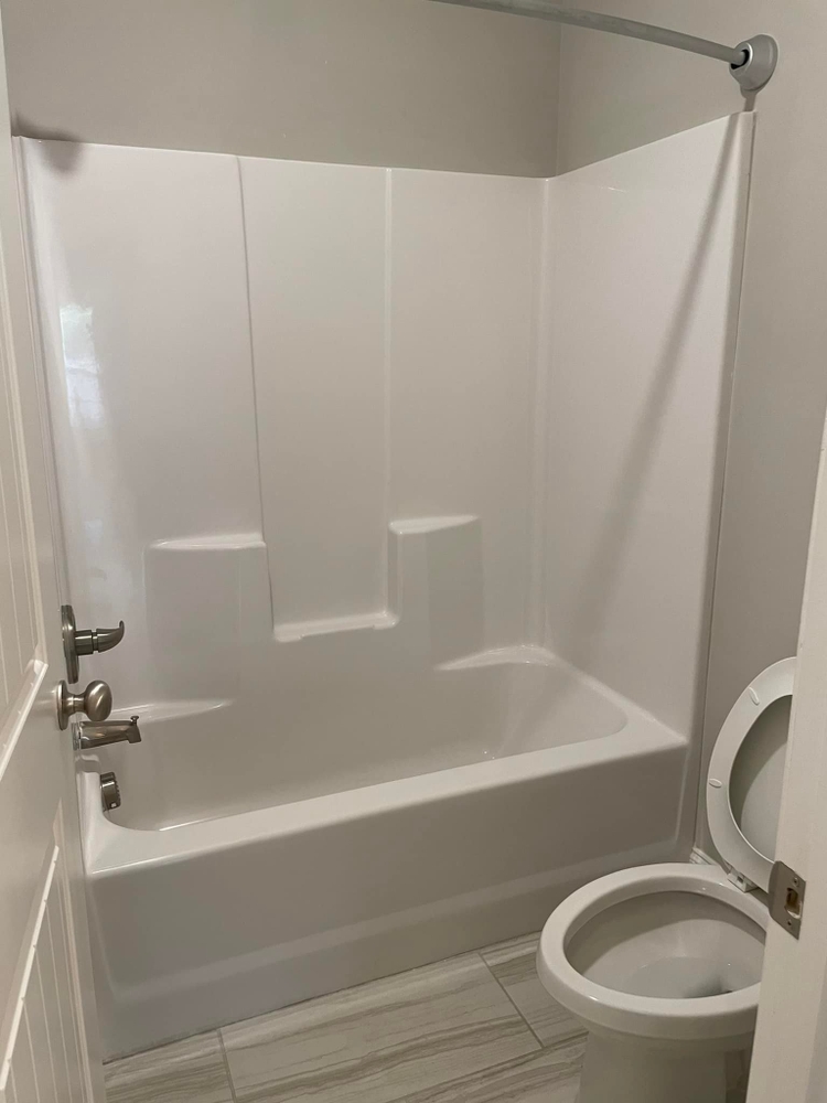Bathroom Cleaning for Sixth Scent Cleaning in Anderson, SC