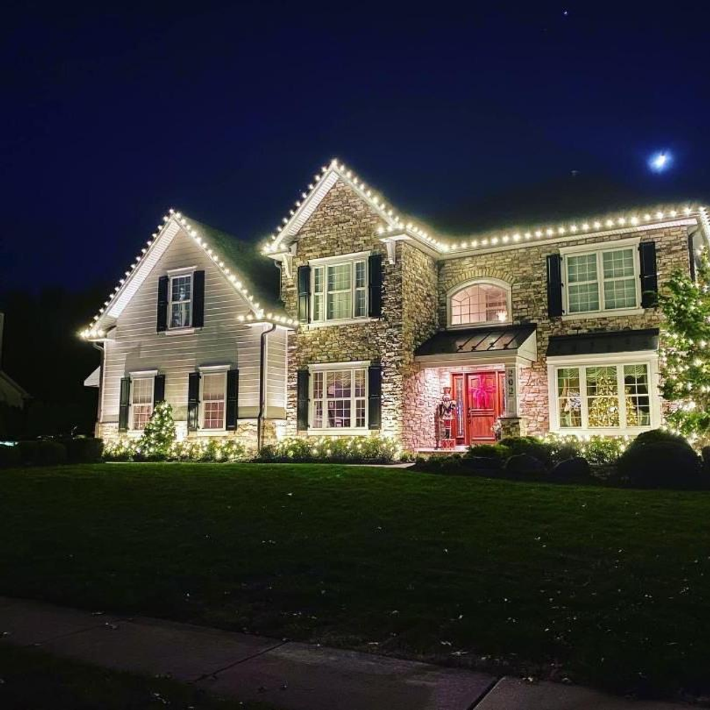 Residential Christmas Light Installation for Indiana Christmas Light Installers	 in Eaton, IN