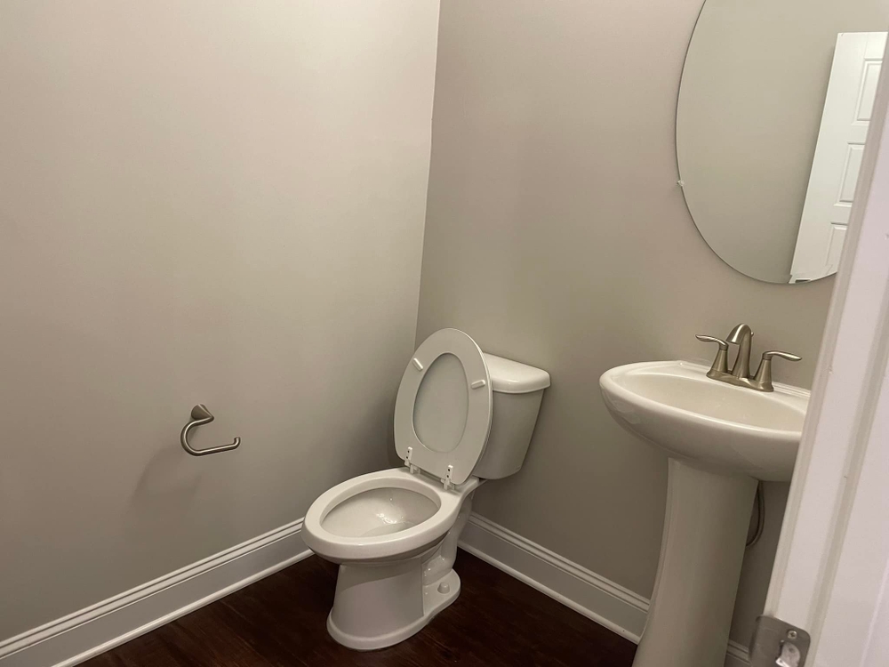 Bathroom Cleaning for Sixth Scent Cleaning in Anderson, SC