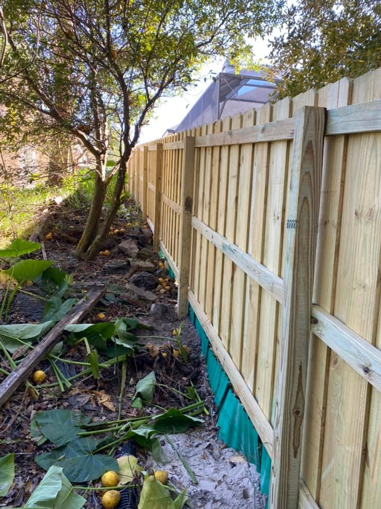 Fence installation and repair service in St. Johns, Florida Madden