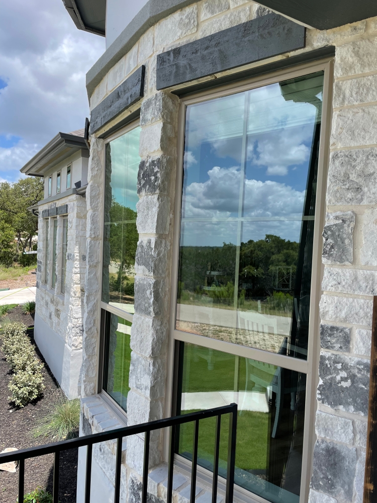 Residential Window Cleaning for Patriot Window Cleaning LLC in Canyon Lake, TX